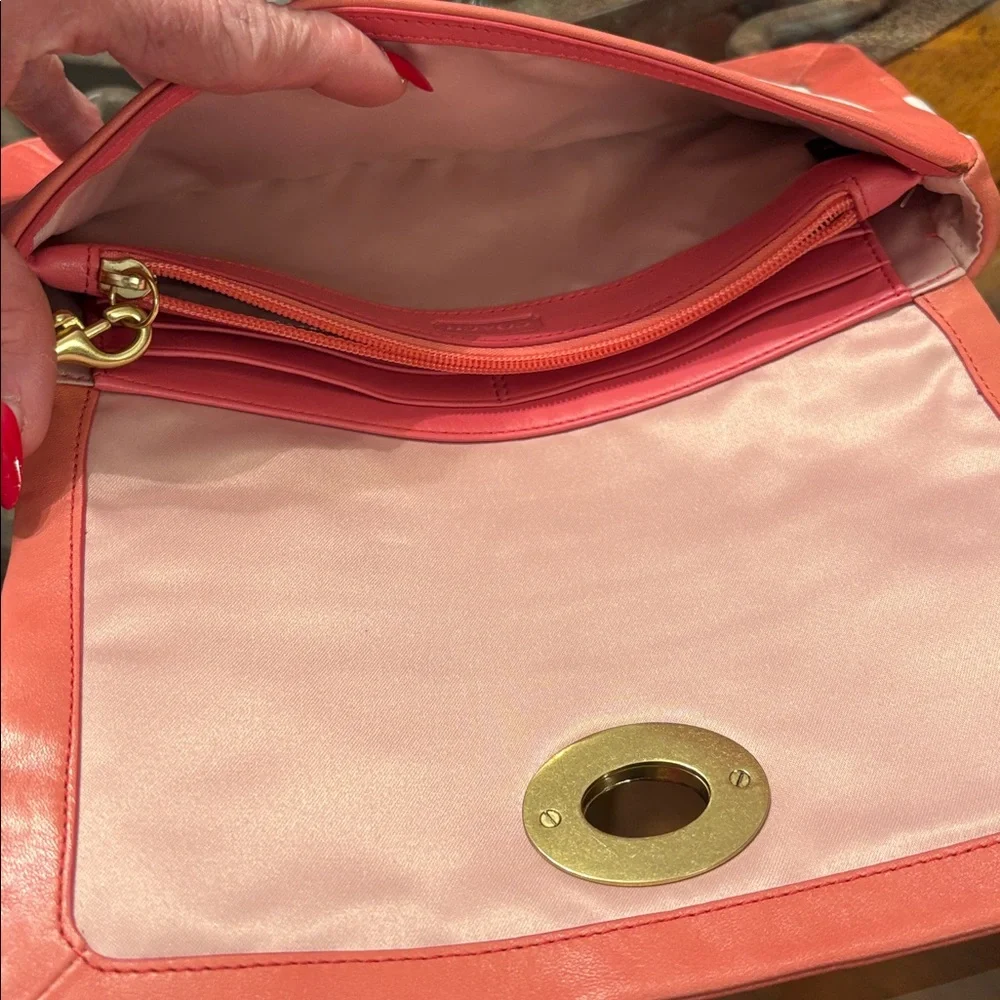 Coach Cricket Flap Wristlet /Clutch - Picture 7 of 9